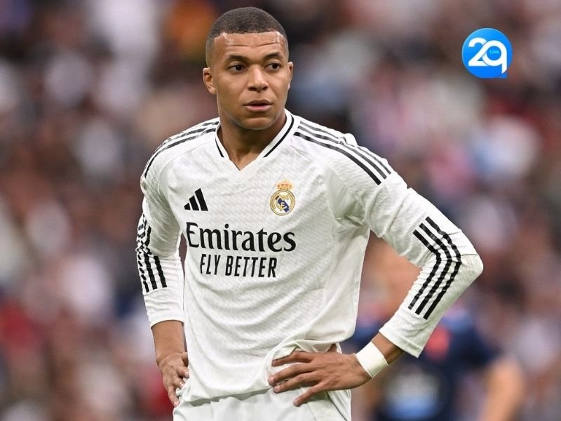 Kylian Mbappé - Ngôi Sao Sáng Trên Bầu Trời Bóng Đá Quốc Tế